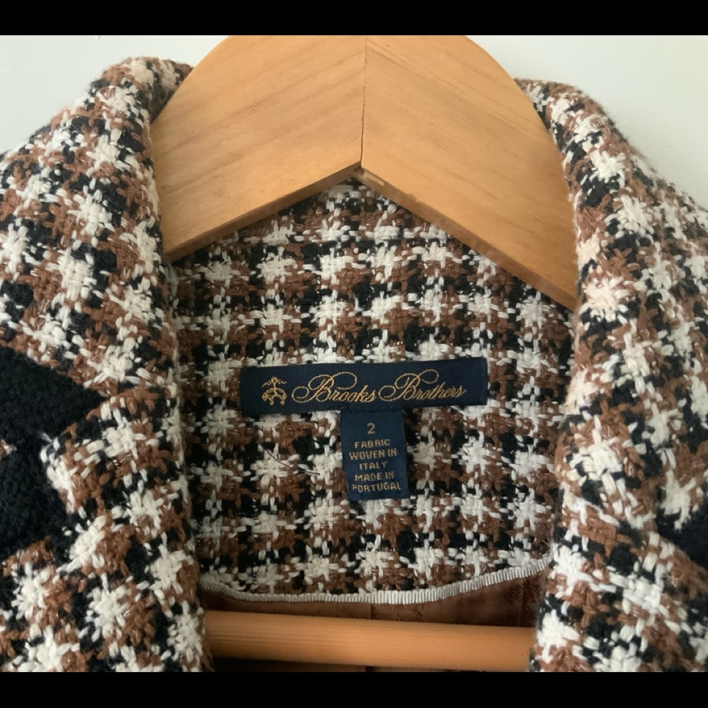 Brooks Brothers Tweed Cropped Blazer